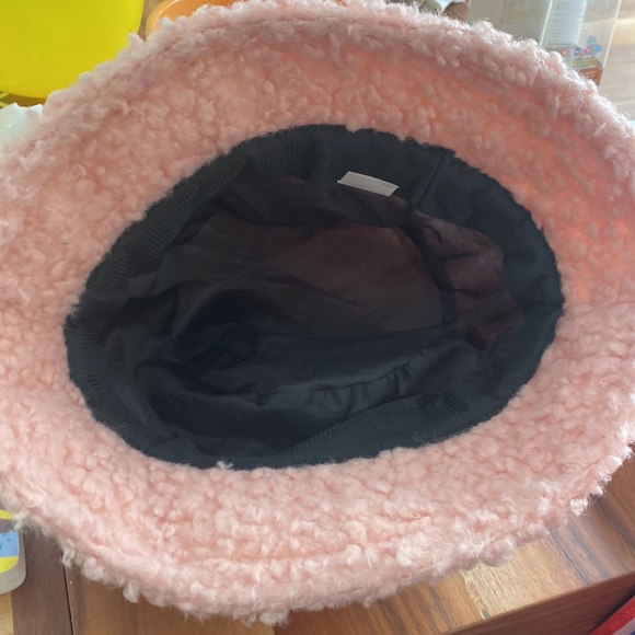 Teddy Bucket Hat Pink - Picture 3 of 3